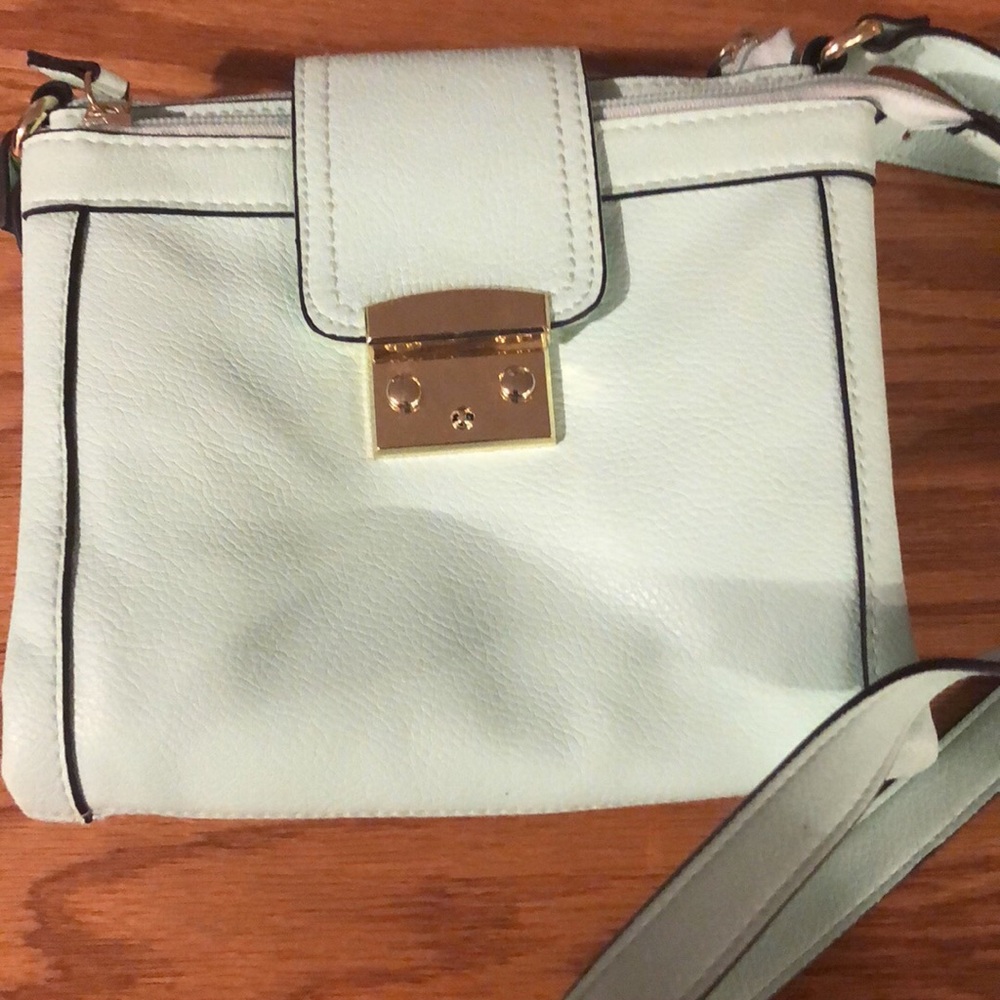 Brand new purse